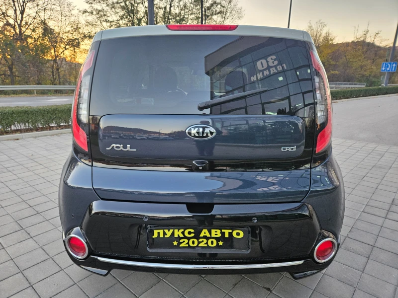 Kia Soul 1.6 ПЕРФЕКТНА full , снимка 5 - Автомобили и джипове - 47854803