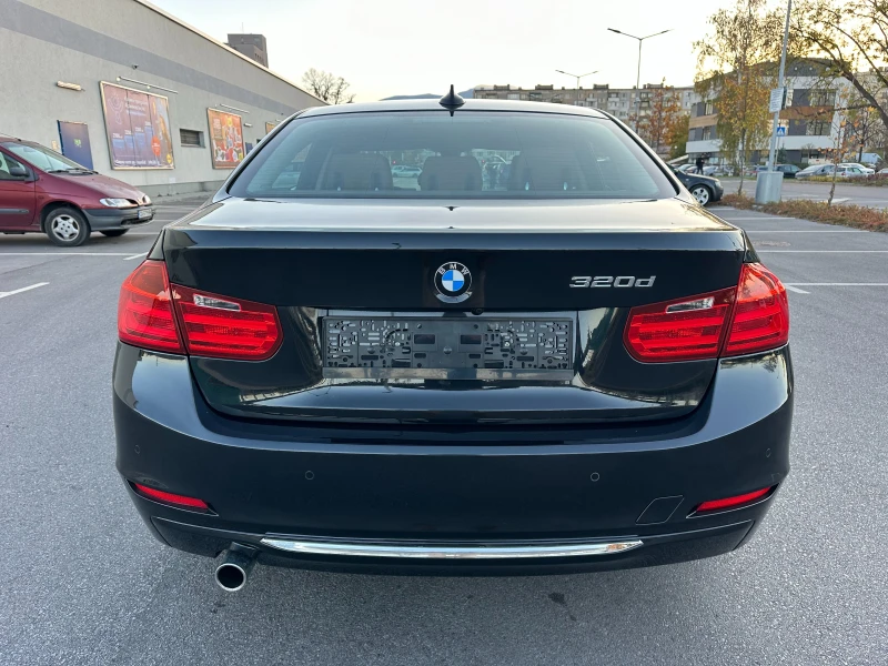 BMW 320 * NAVI* КАМЕРА* HEAD-UP* LUXURY* , снимка 5 - Автомобили и джипове - 47859679