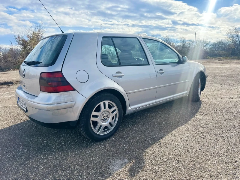 VW Golf, снимка 6 - Автомобили и джипове - 48053704