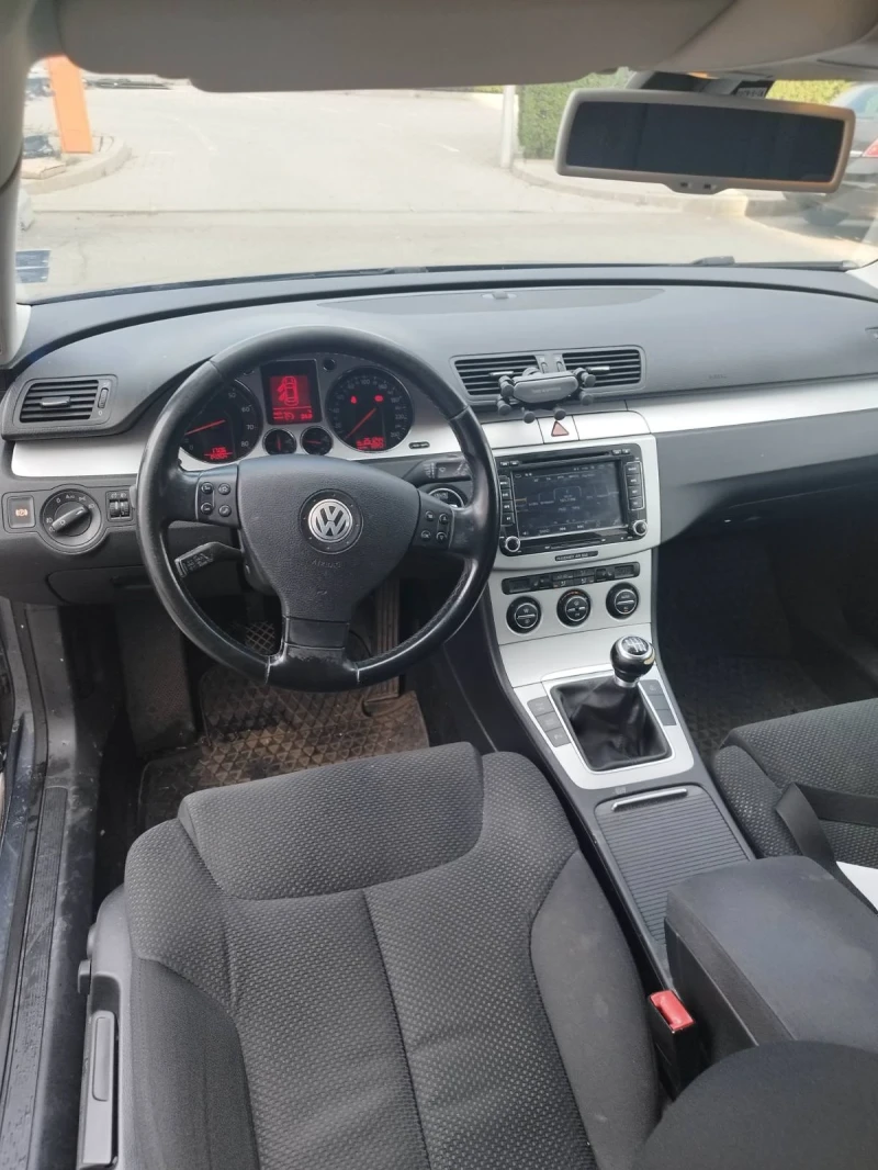 VW Passat 1.8T, снимка 3 - Автомобили и джипове - 48773281