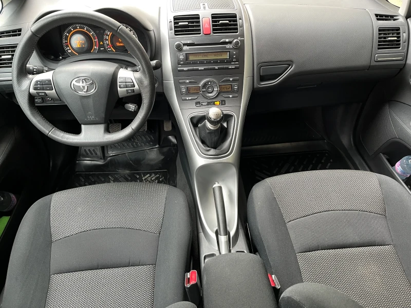 Toyota Auris 1.6 ГАЗ 132КС, снимка 5 - Автомобили и джипове - 48836838