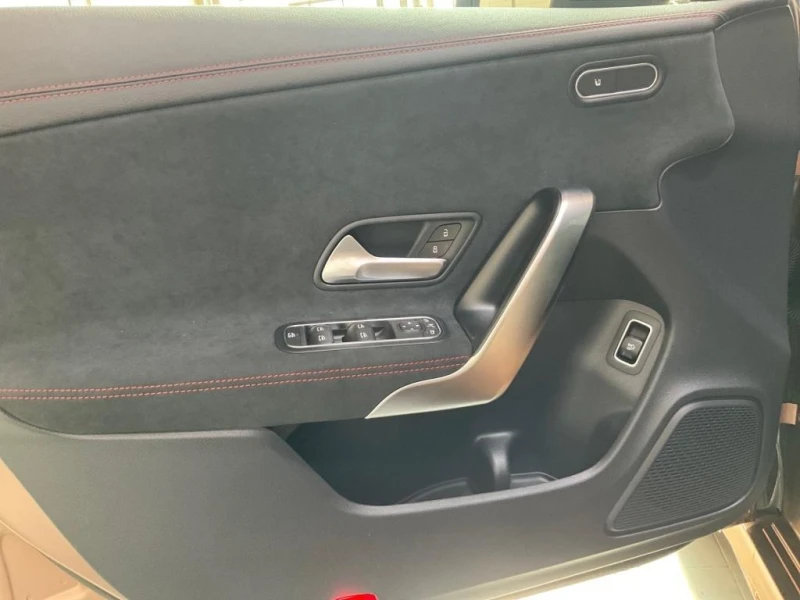 Mercedes-Benz CLA 180 AMG* SB* CAMERA* , снимка 5 - Автомобили и джипове - 51095428