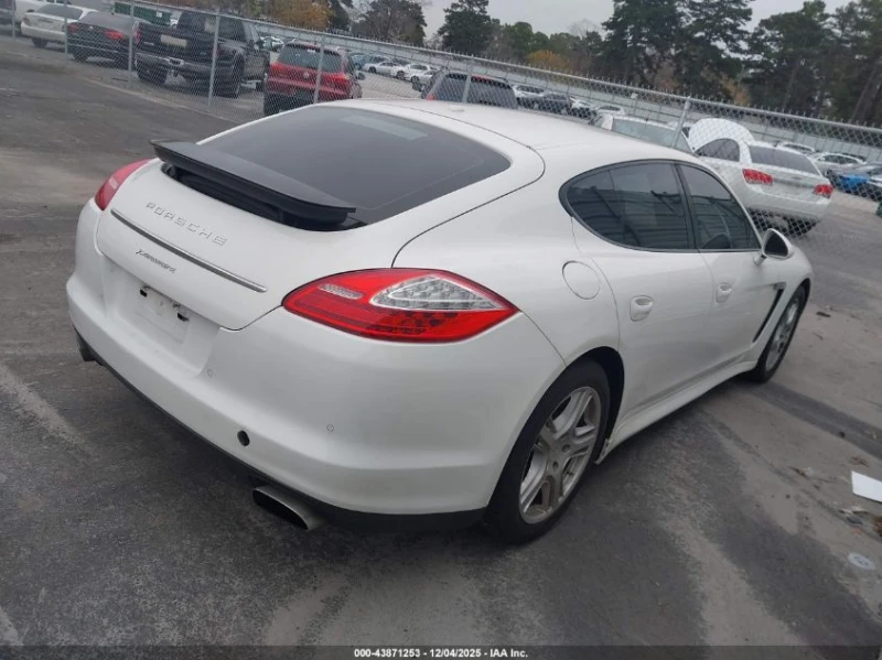 Porsche Panamera 3.6i, 4x4, перфектна, снимка 3 - Автомобили и джипове - 52747727