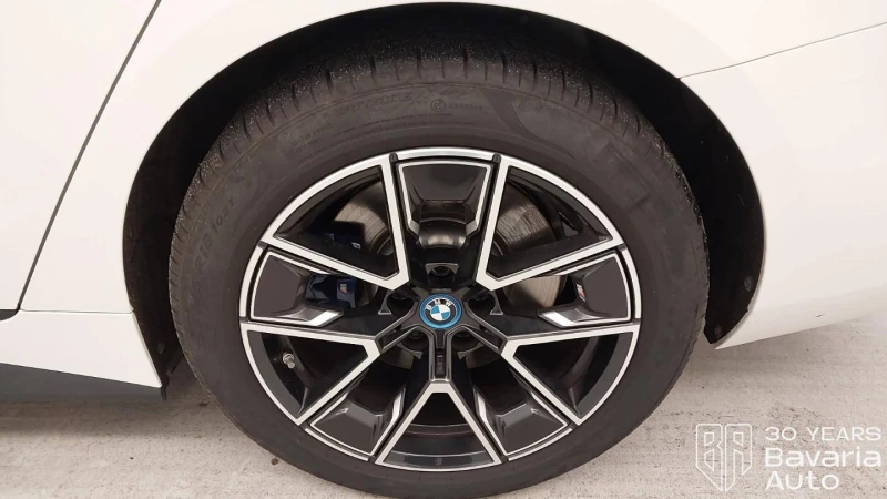 BMW i4 35 eDrive Gran Coupe M Sport Paket, снимка 14 - Автомобили и джипове - 52748789