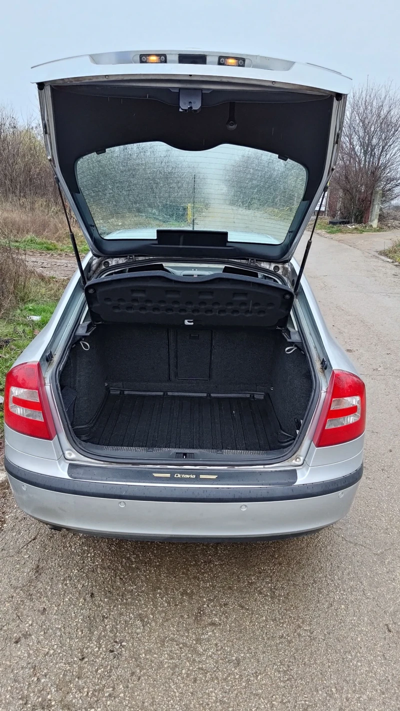Skoda Octavia 1.6FSI 115к.с. Еуратек 1ви Собственик!, снимка 4 - Автомобили и джипове - 52934237