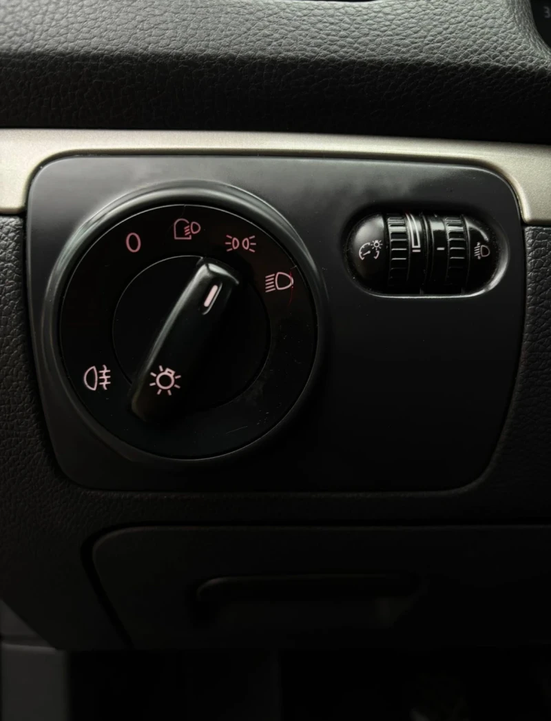 VW Golf, снимка 10 - Автомобили и джипове - 53364651