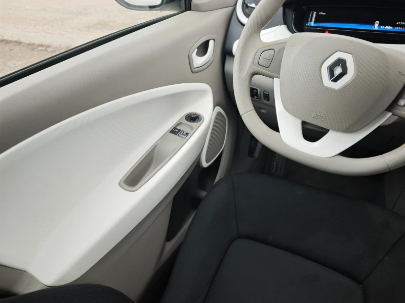 Renault Zoe 43KW/92к.с./42000км./Гаранция, снимка 14 - Автомобили и джипове - 53424100