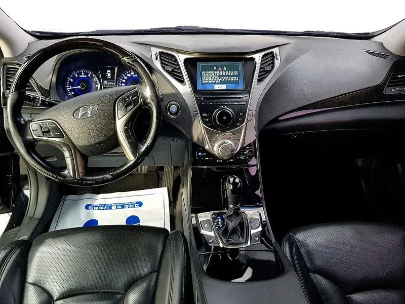 Hyundai Grandeur 2.4, снимка 5 - Автомобили и джипове - 54626061