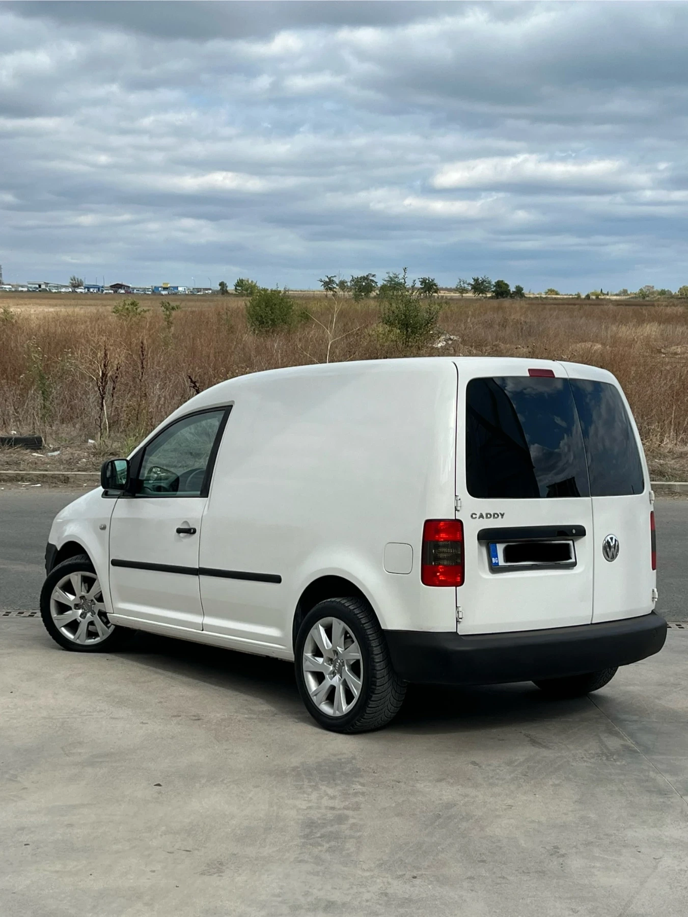 VW Caddy 2.0sdi Клима, Нави - изображение 5