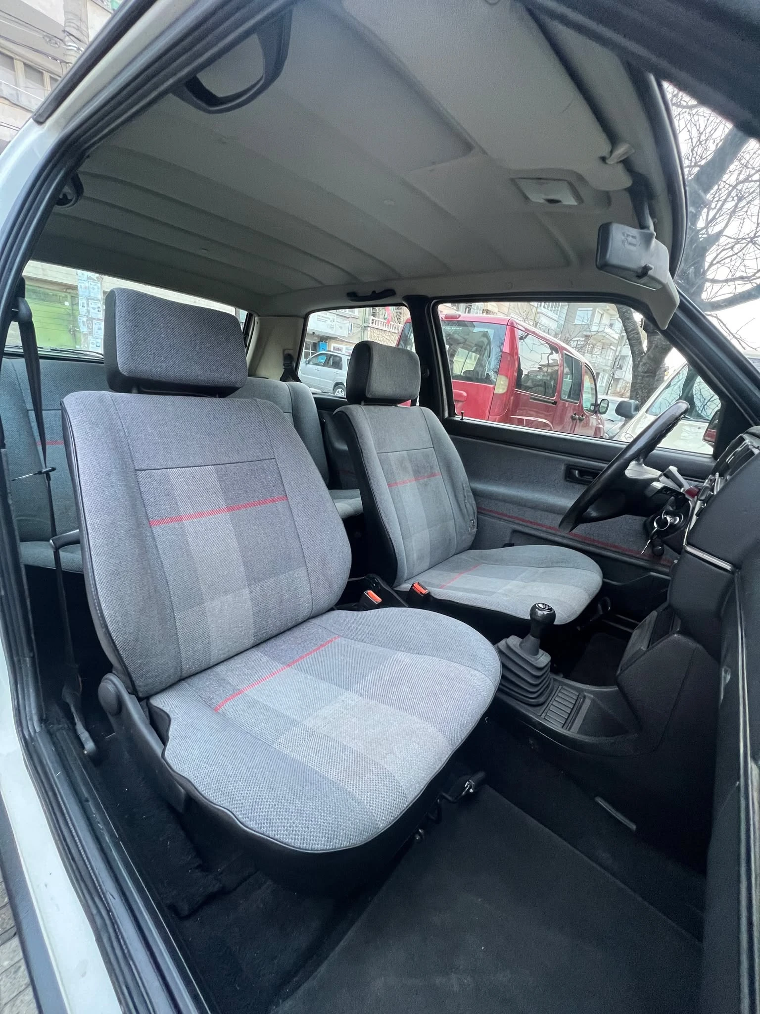 VW Golf GTD SB 82кс - изображение 6