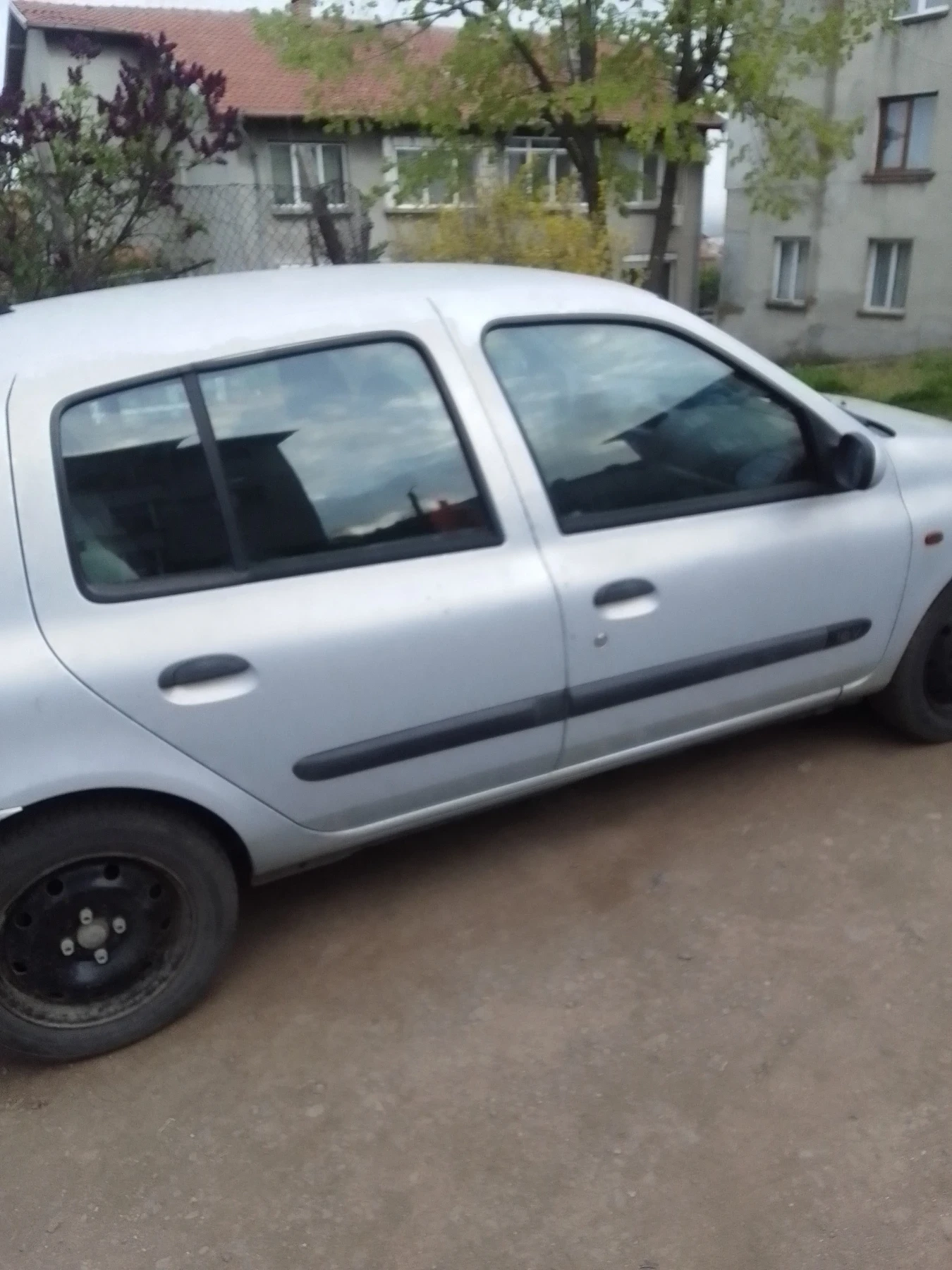 Renault Clio 1.2 - изображение 2
