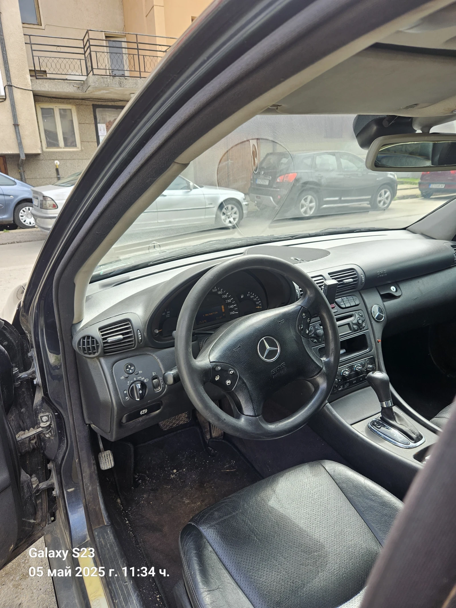 Mercedes-Benz C 220 2.2 - изображение 3