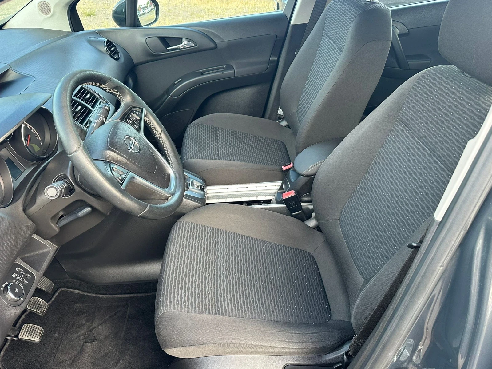 Opel Meriva 1, 4i GPL - изображение 9