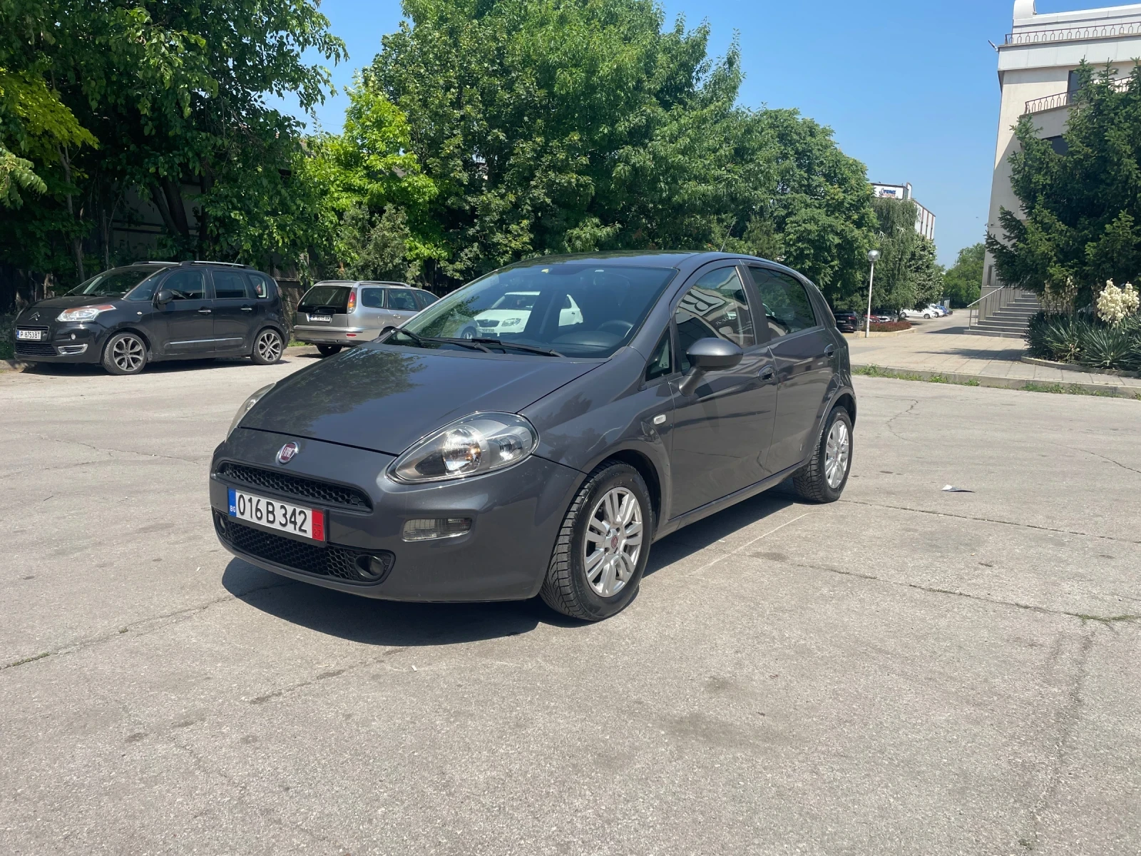 Fiat Punto EVO 1.3 M-jet 75кс  - изображение 2