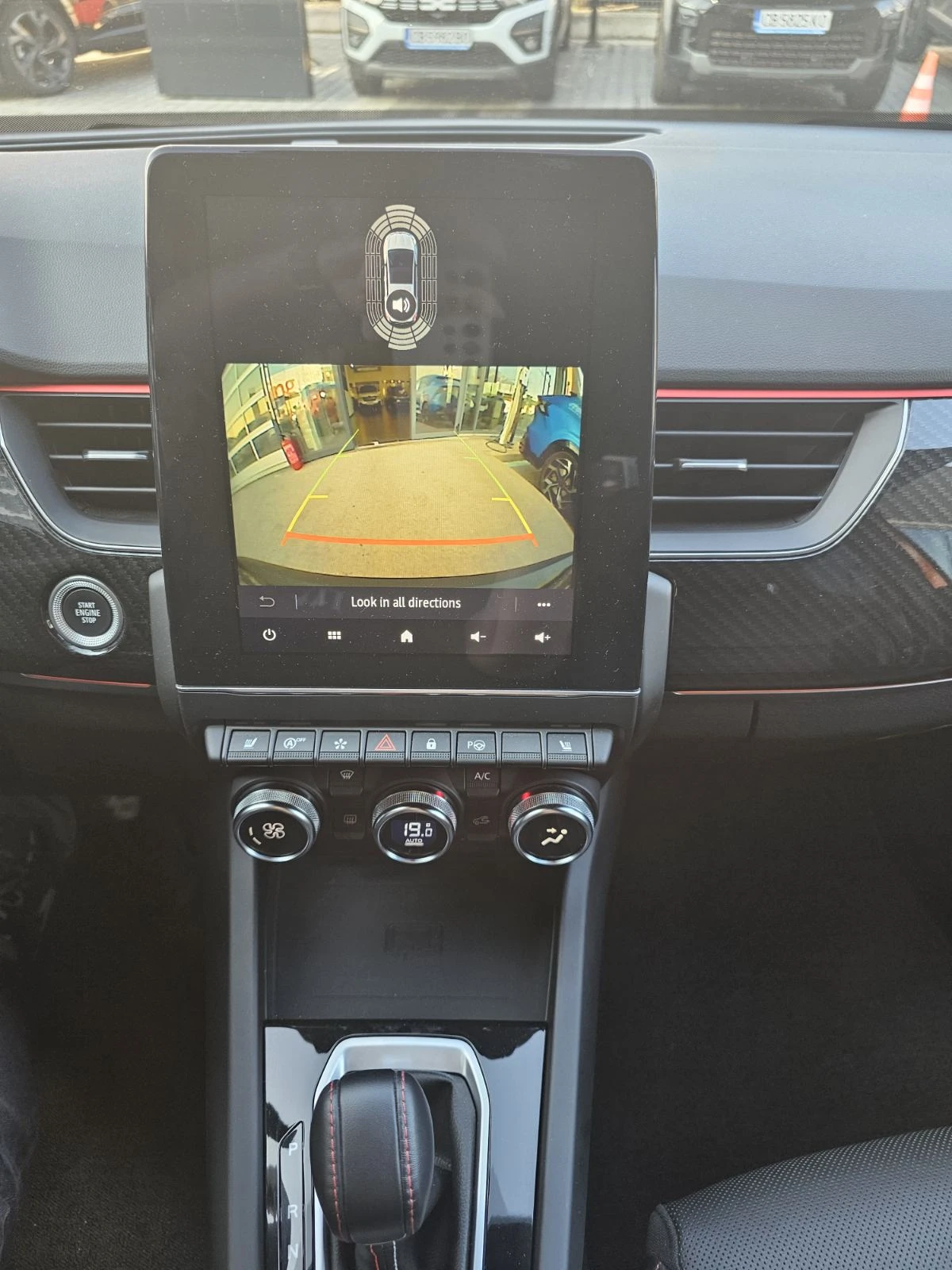 Renault Arkana 1.3 TCe 160 Hybrid - изображение 10