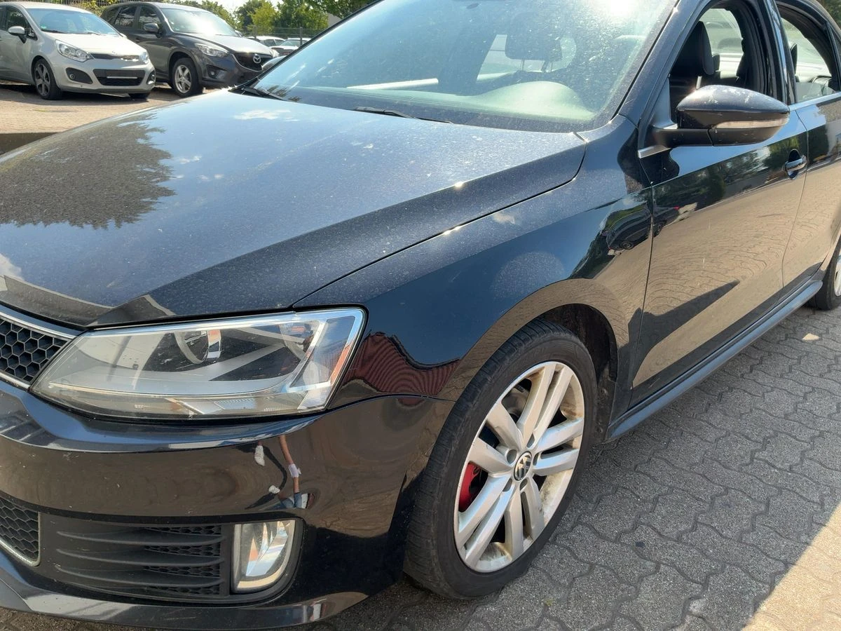 VW Jetta  2.0 TSI 210кс.Highline GTI  - изображение 2