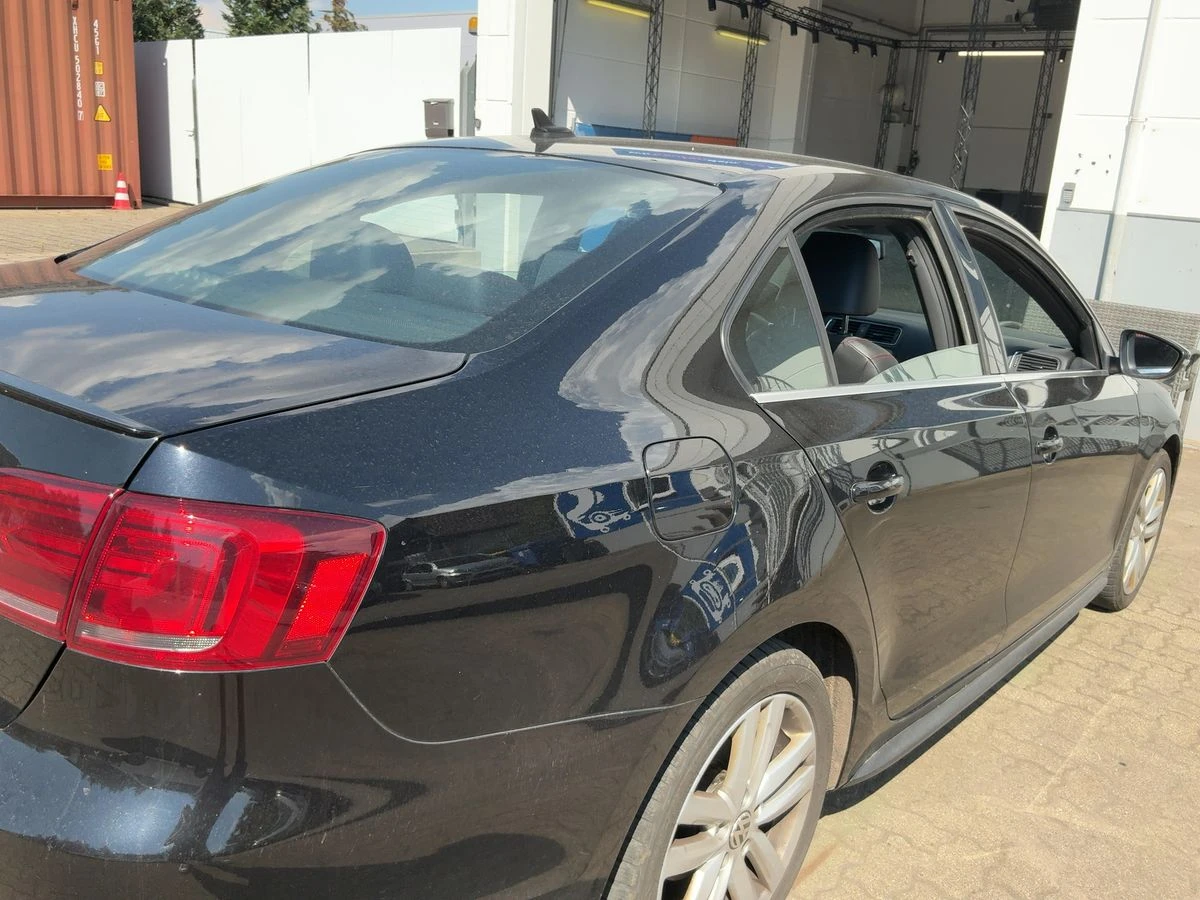 VW Jetta  2.0 TSI 210кс.Highline GTI  - изображение 10