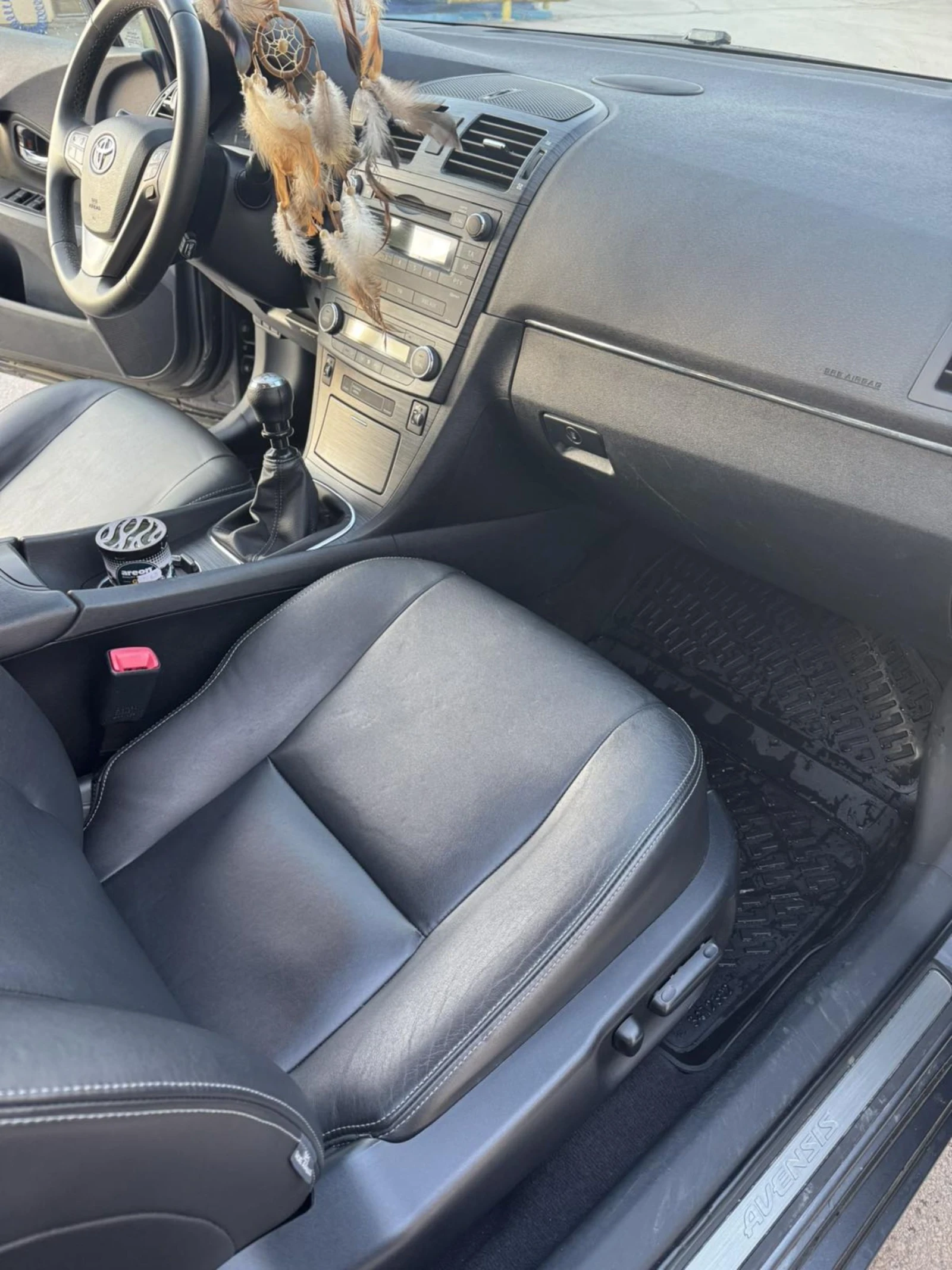 Toyota Avensis 2.0 vvti, снимка 12 - Автомобили и джипове - 53808124