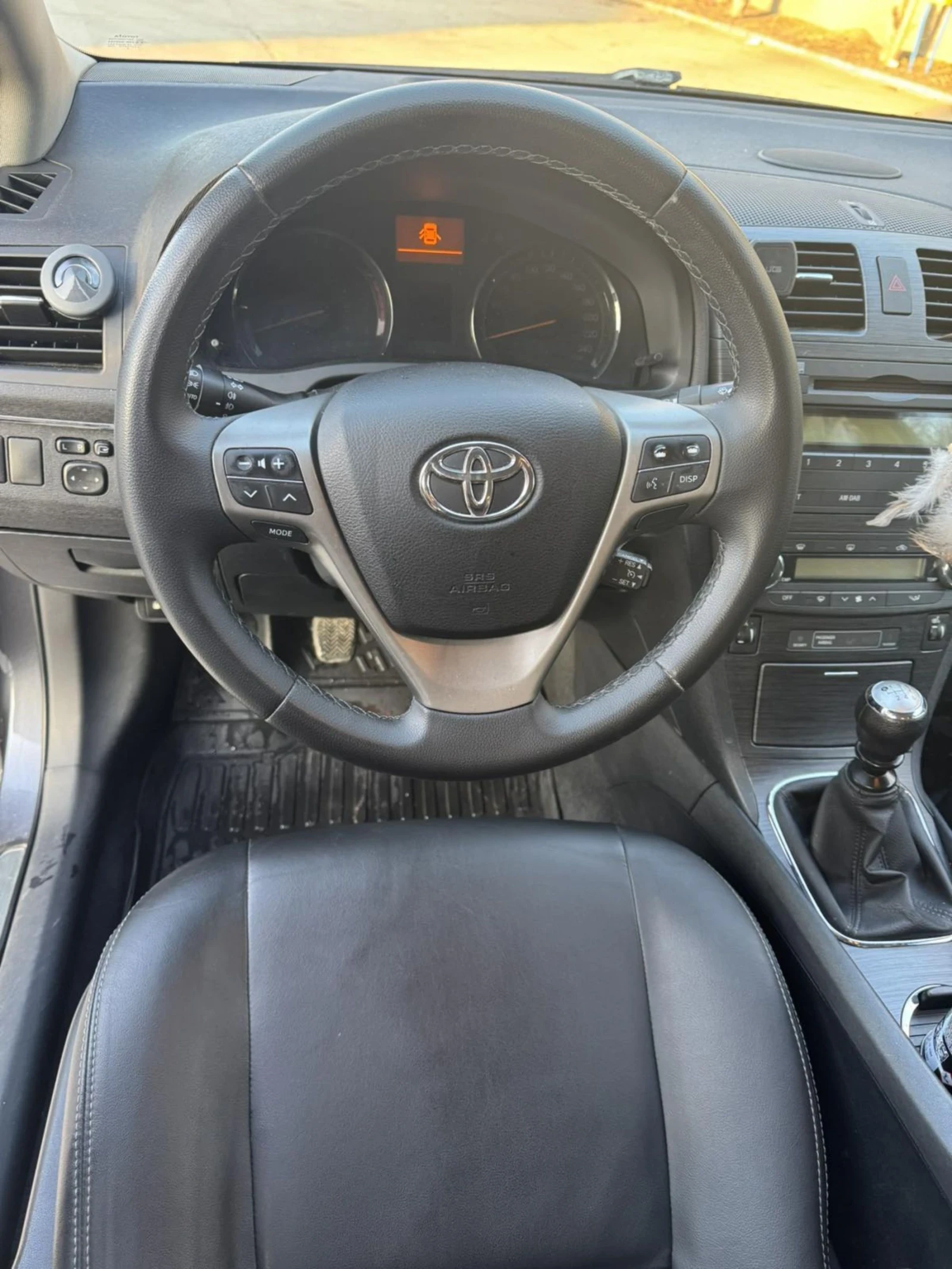 Toyota Avensis 2.0 vvti, снимка 10 - Автомобили и джипове - 53808124