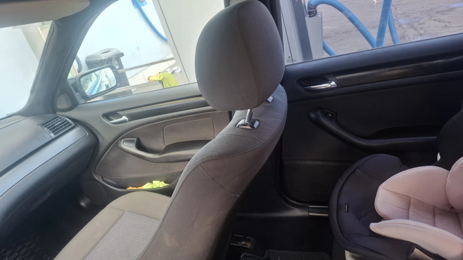 BMW 320 320d, снимка 10 - Автомобили и джипове - 53810226