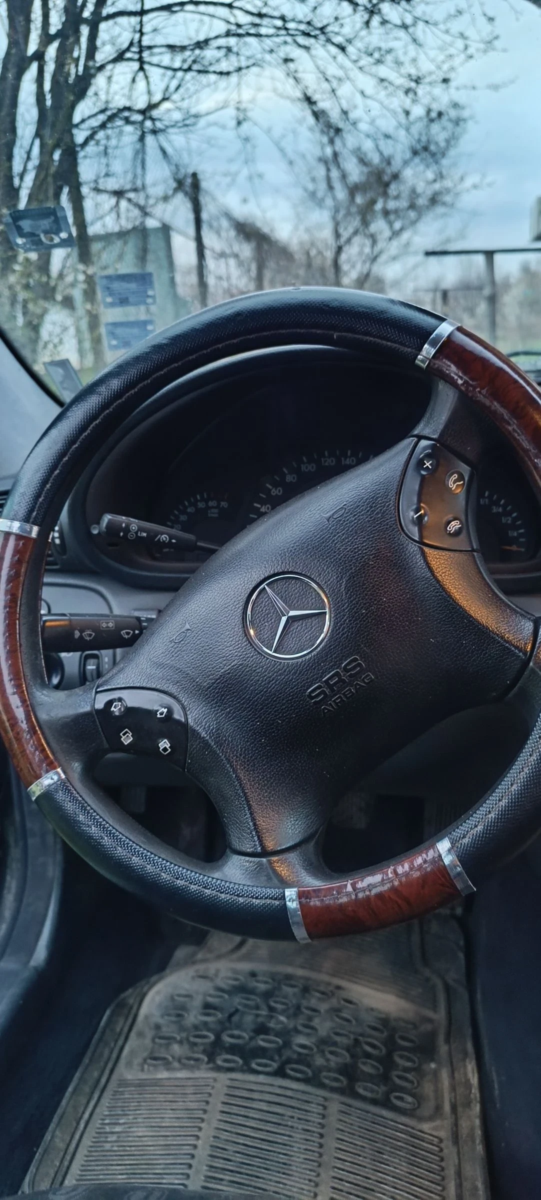 Mercedes-Benz C 200 2.0 Compressor, снимка 8 - Автомобили и джипове - 54184975