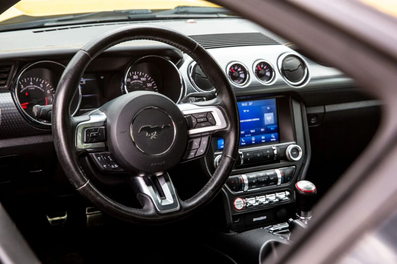 Ford Mustang GT Premium Performance Pack 1, снимка 8 - Автомобили и джипове - 54496313
