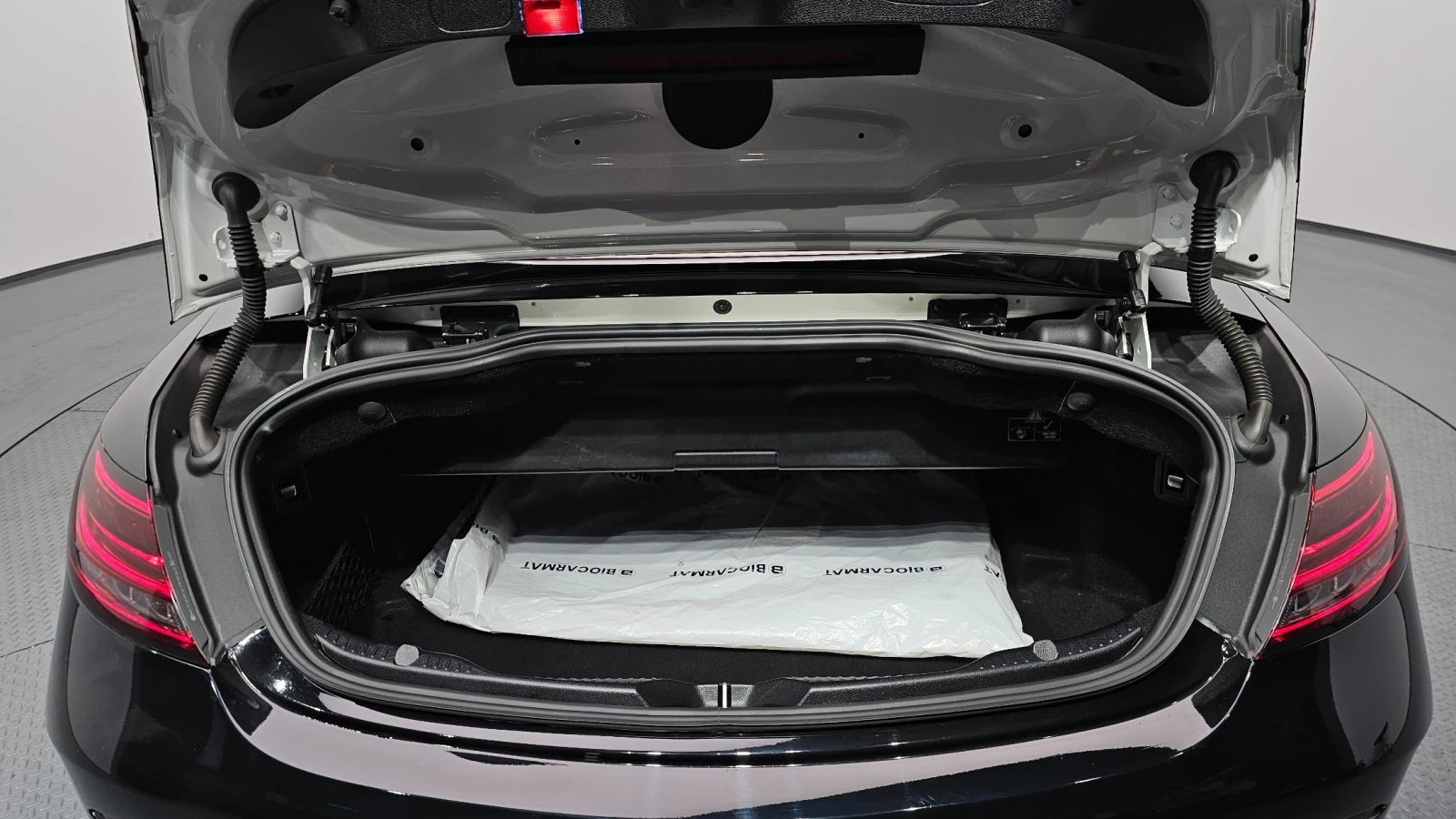 Mercedes-Benz C 63 AMG, снимка 5 - Автомобили и джипове - 54837899