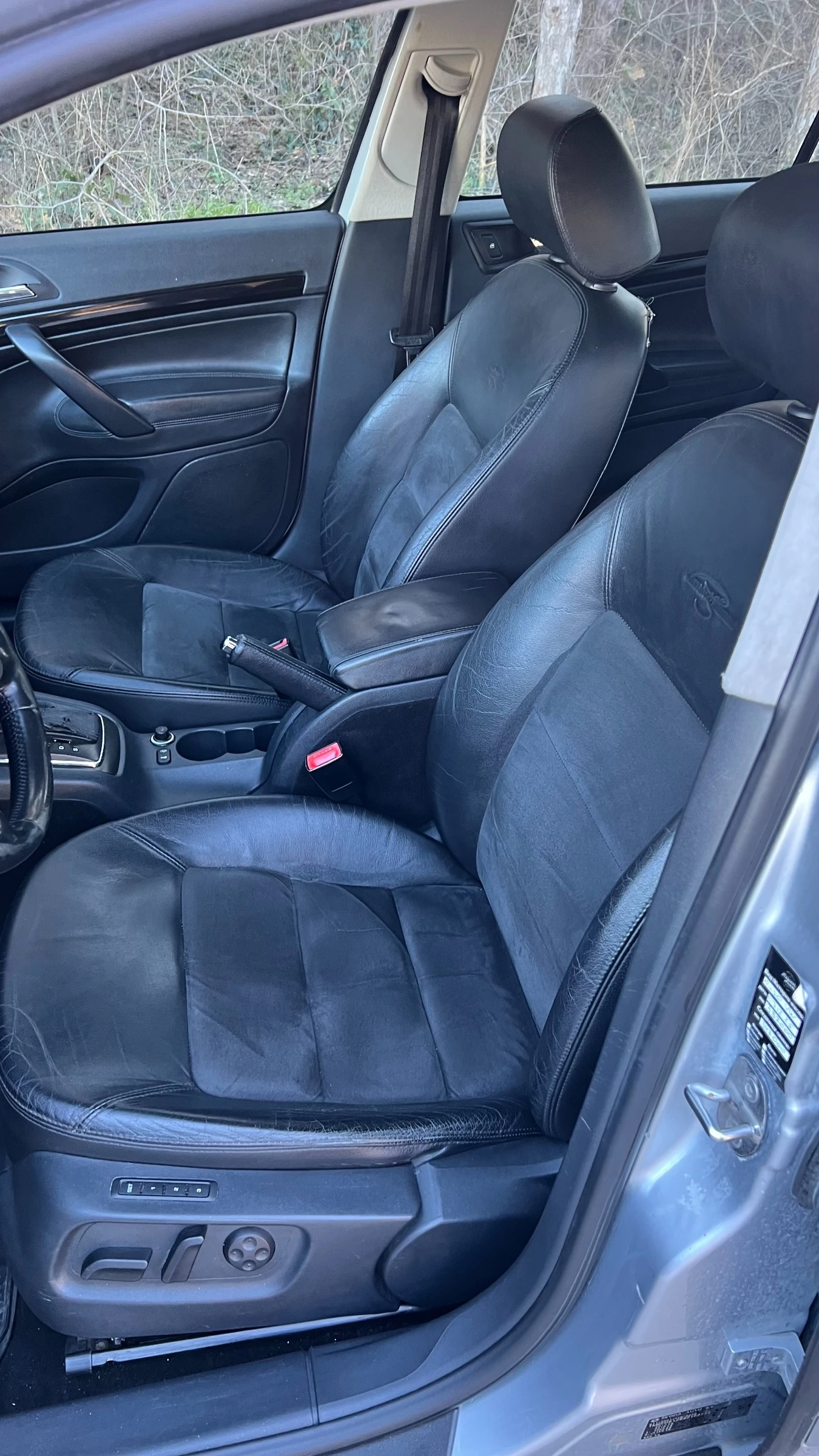Skoda Octavia 2.0 I FSI LAURIN & KLEMENT, снимка 6 - Автомобили и джипове - 55077785