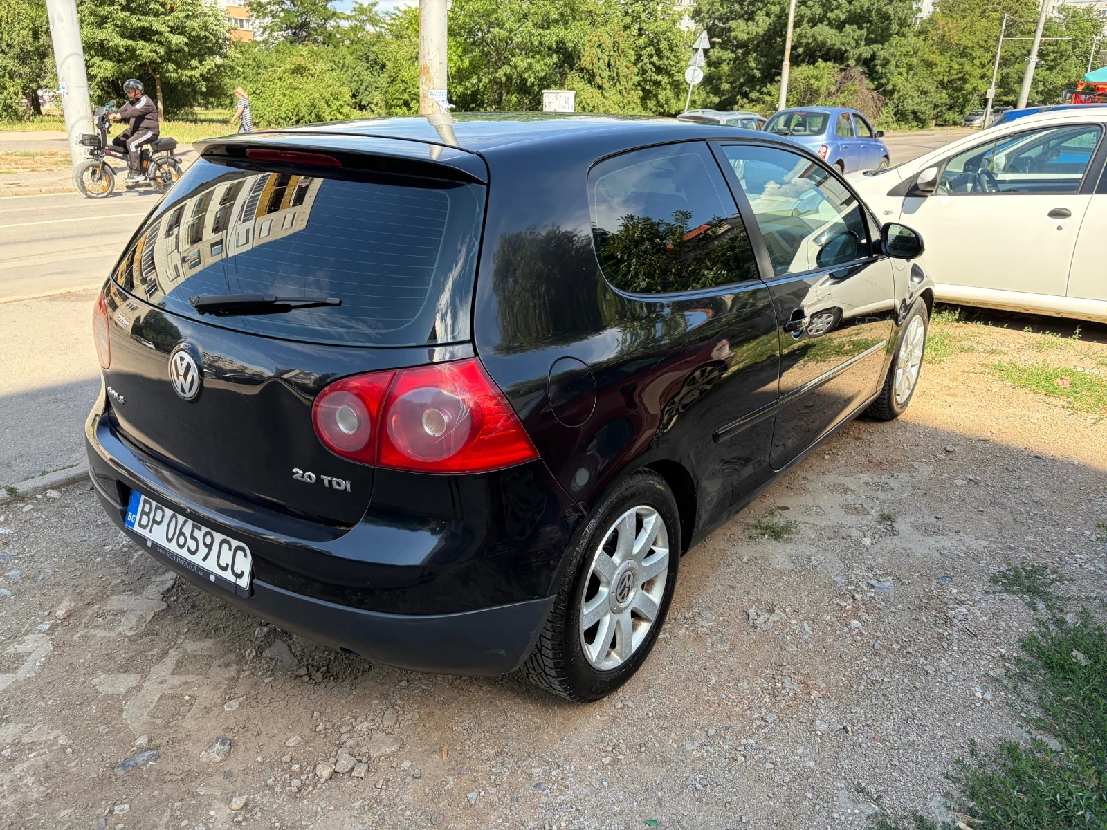 VW Golf 5 Без Прехвърляне, снимка 3 - Автомобили и джипове - 55222793