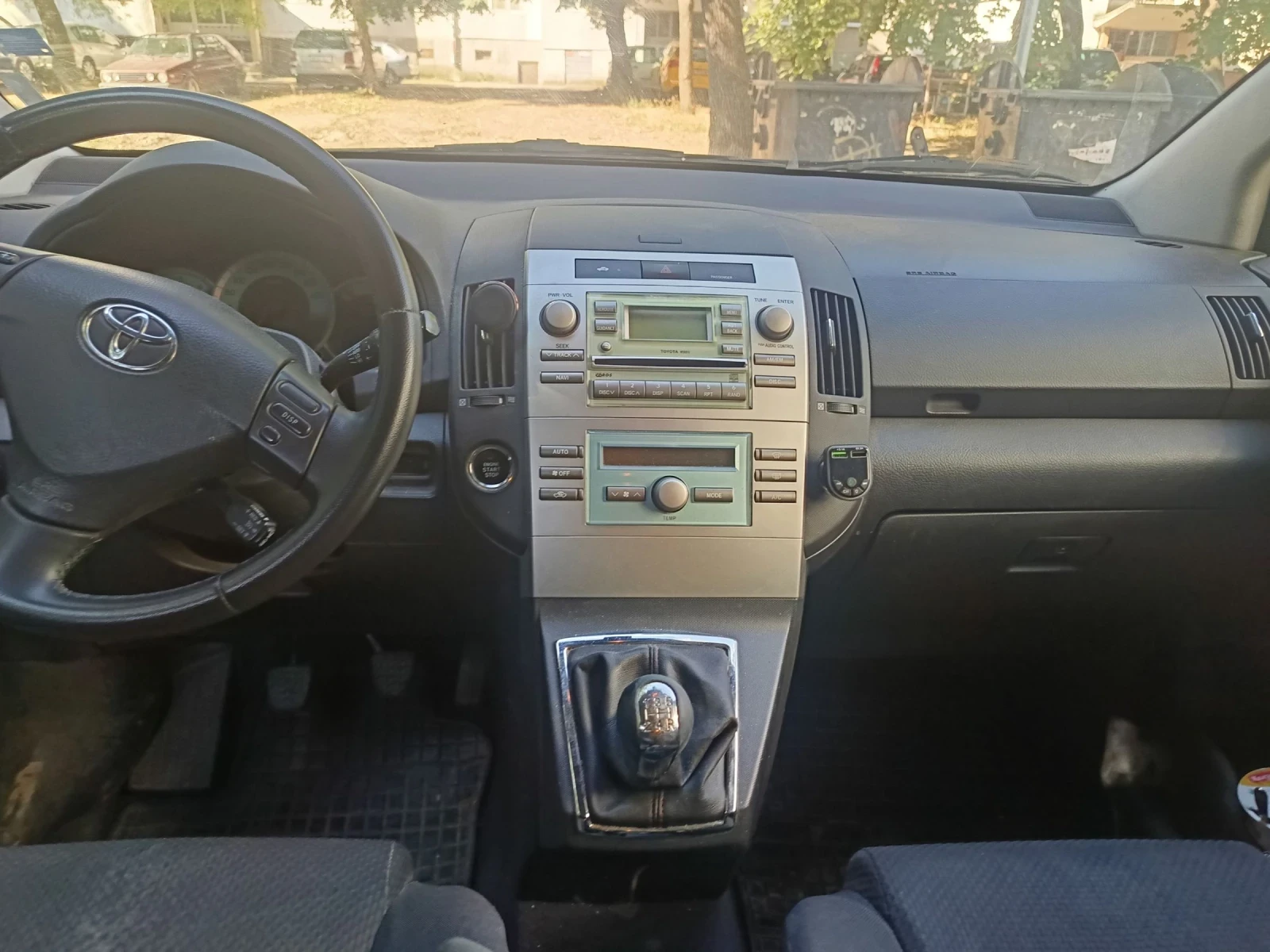 Toyota Verso, снимка 4 - Автомобили и джипове - 55228755