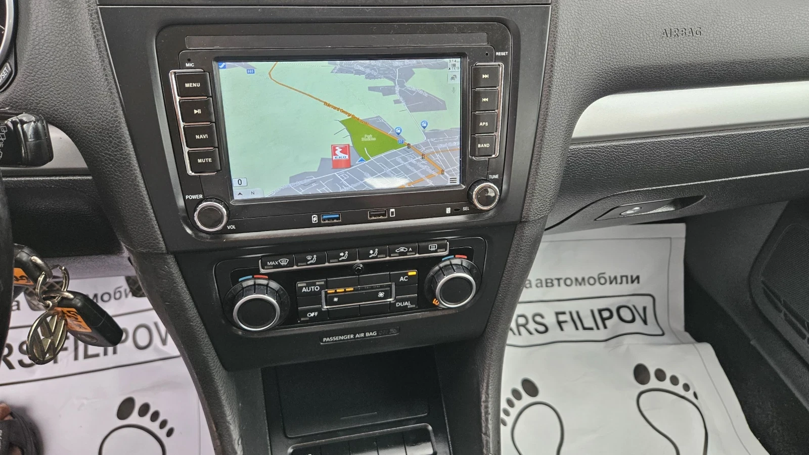 VW Golf 2.0 TDI, снимка 9 - Автомобили и джипове - 55410842