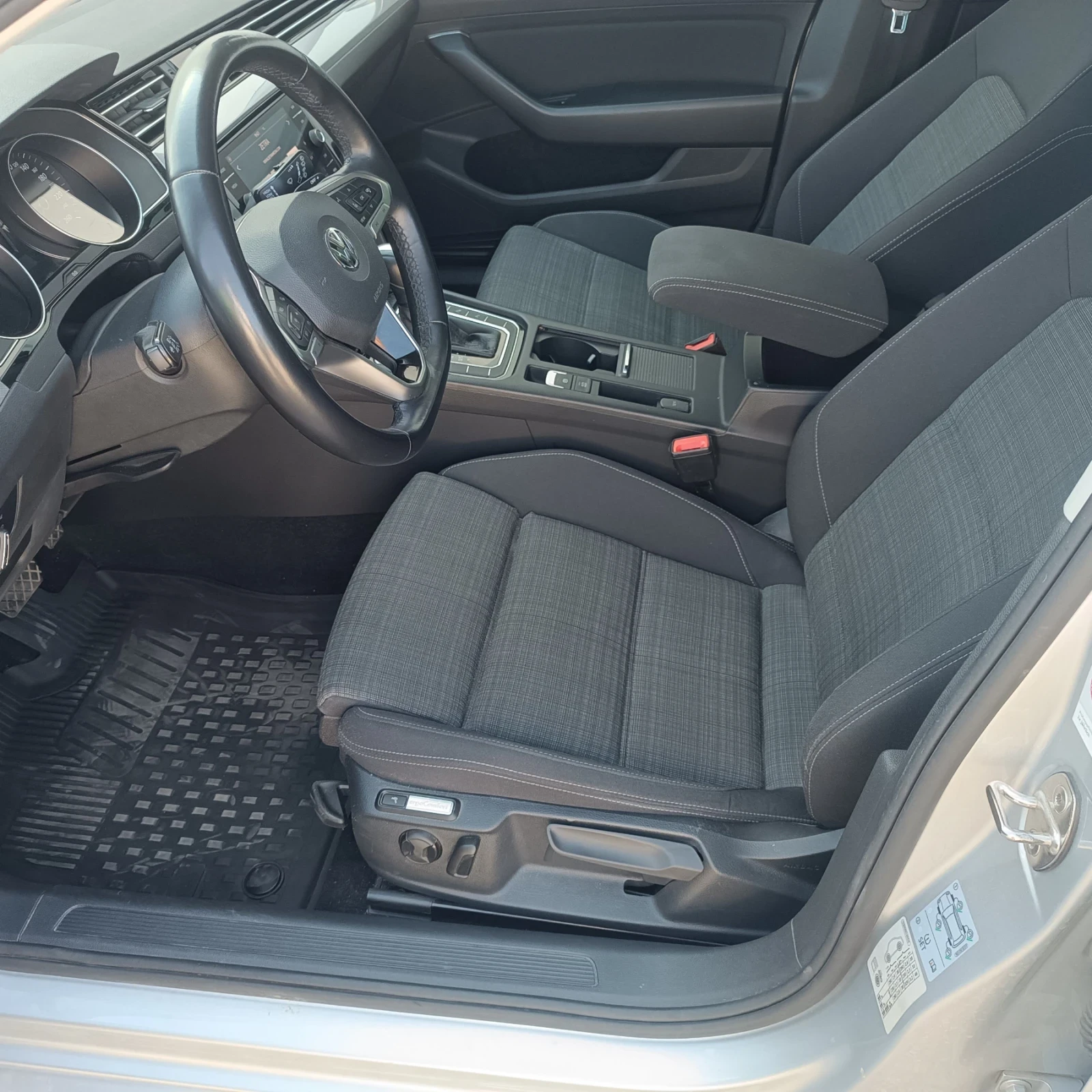 VW Passat, снимка 7 - Автомобили и джипове - 55417425