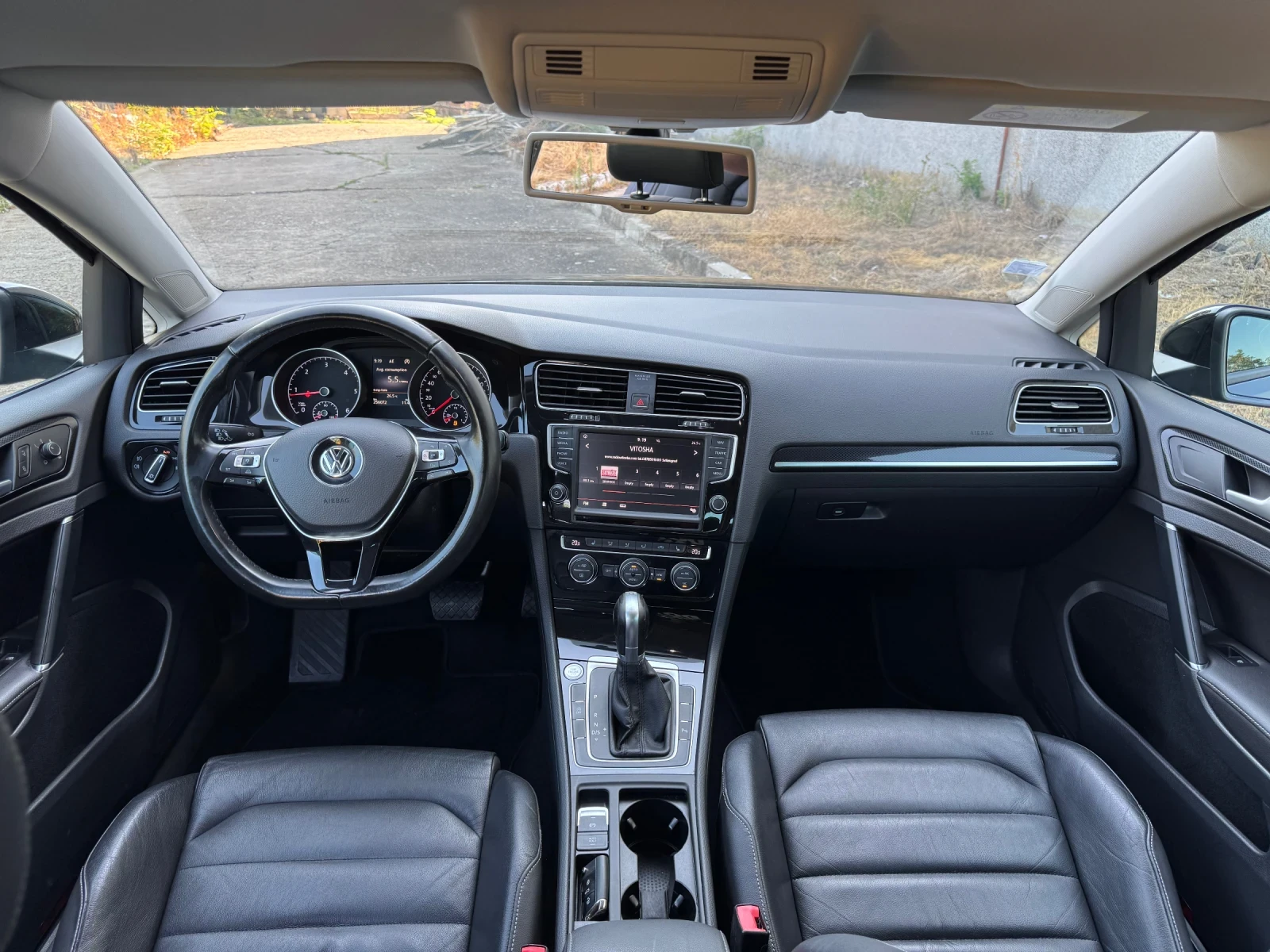 VW Golf 2.0TDI HIGHLINE KEYLESS DISTRONIC, снимка 11 - Автомобили и джипове - 55448381