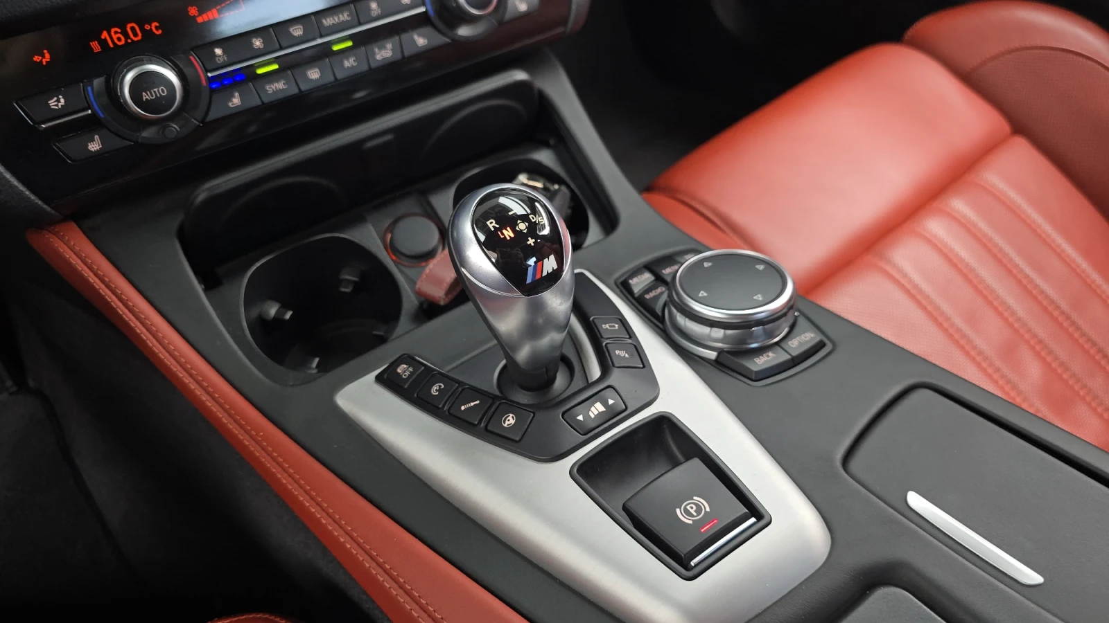 BMW M5 360* SOFT CLOSE* HUD* ЕЛ. БАГАЖНИК* КРАЙНА ЦЕНА, снимка 9 - Автомобили и джипове - 55496072