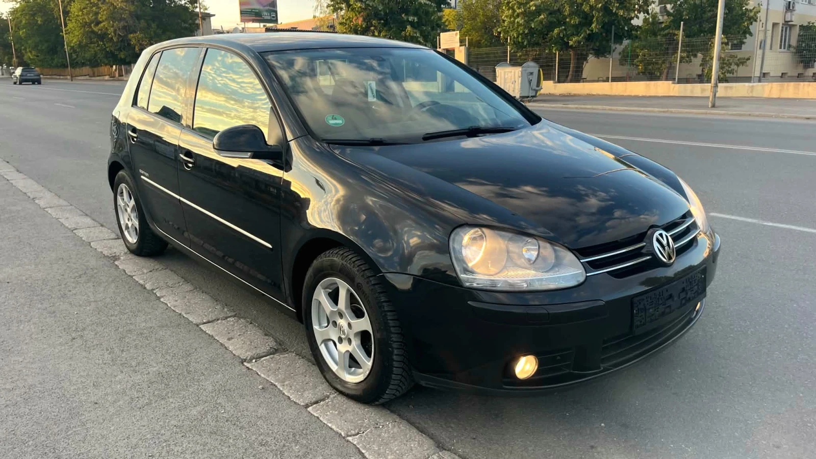 VW Golf 1.9TDI-6 скорости-EDITION