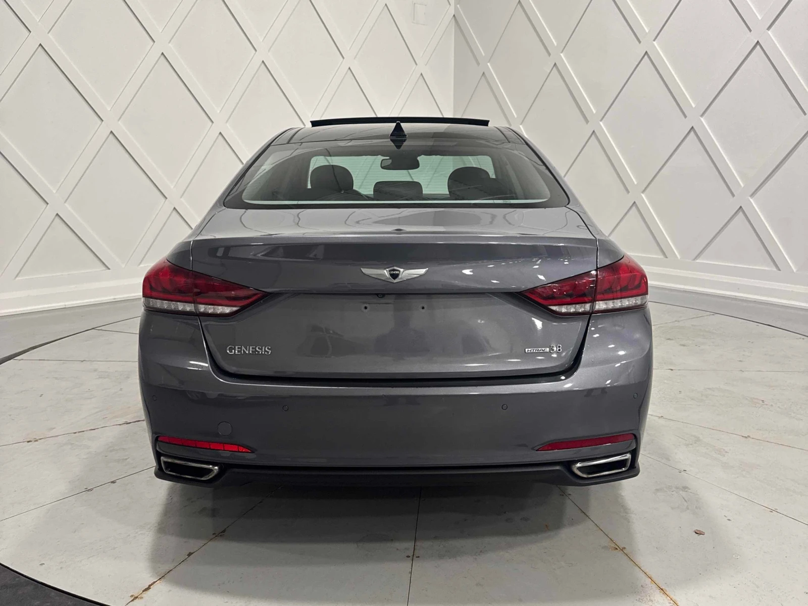 Hyundai Genesis * Luxury * АВТОКРЕДИТ БЕЗ ПЪРВОНАЧАЛНА ВНОСКА* , снимка 4 - Автомобили и джипове - 55959164