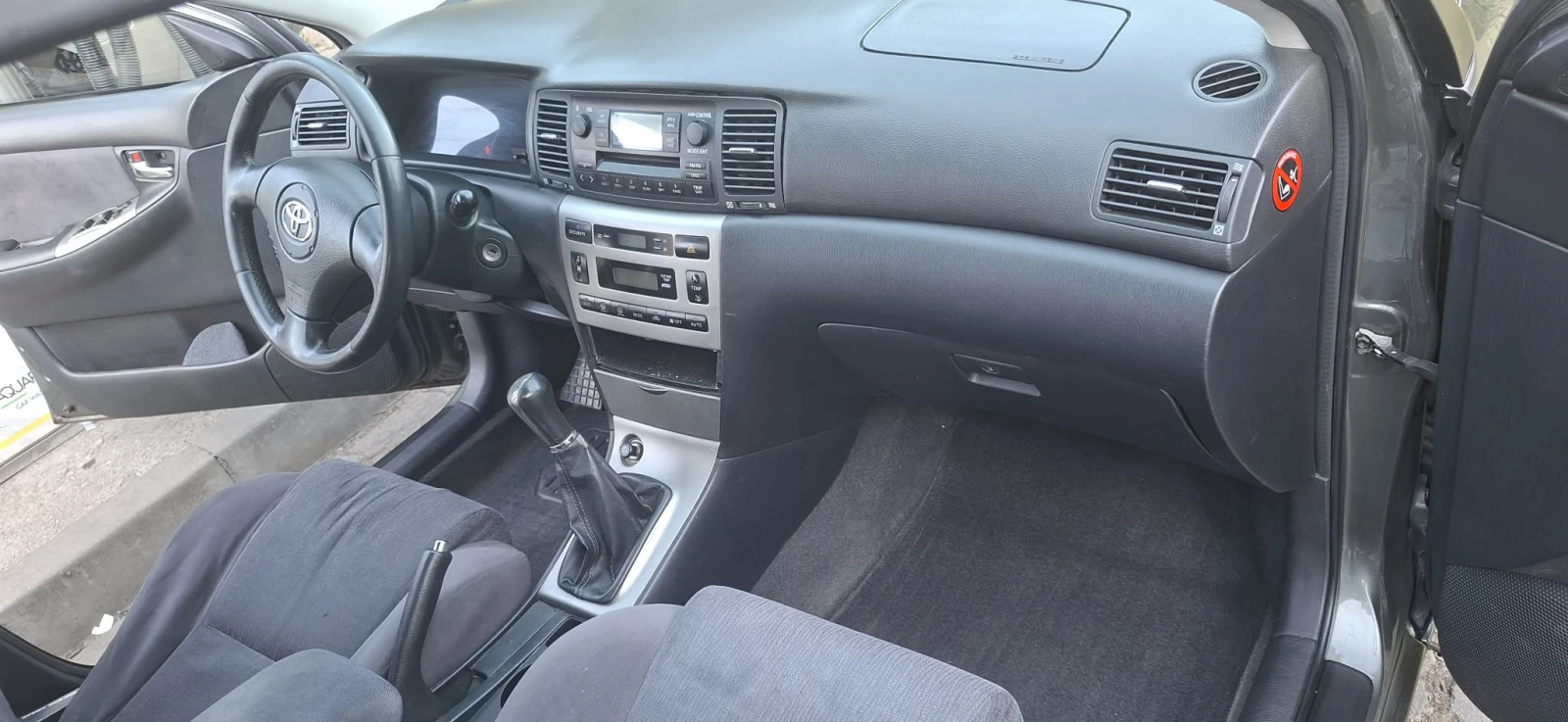 Toyota Corolla, снимка 9 - Автомобили и джипове - 56011319