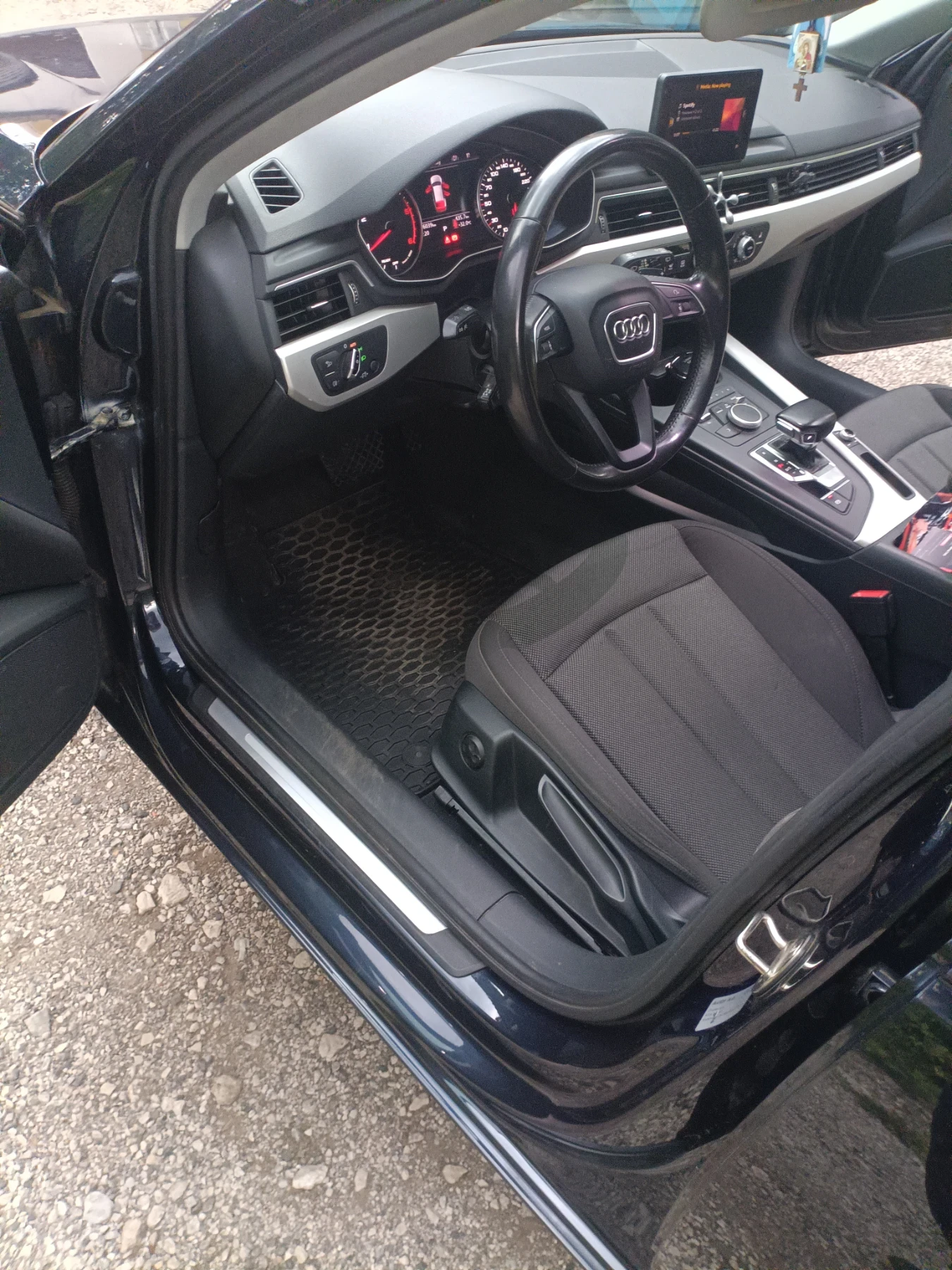 Audi A4 B9, снимка 13 - Автомобили и джипове - 56538491