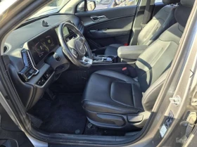 Kia Sportage 2.0D 4X4 Trendy* HARMAN KARDON* ПОДГРЕВ* КАМЕРА* , снимка 6