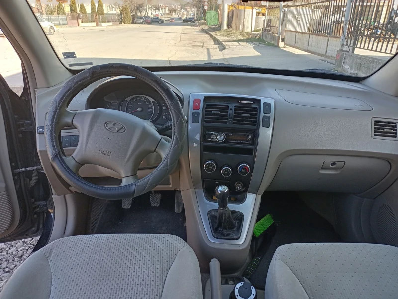 Hyundai Tucson, снимка 6 - Автомобили и джипове - 49108571