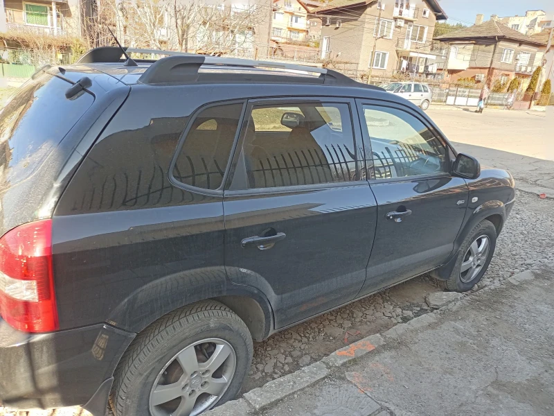 Hyundai Tucson, снимка 3 - Автомобили и джипове - 49108571