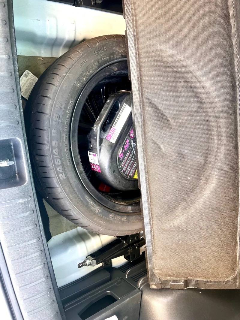 Hyundai Tucson 1.7 CRDI, снимка 15 - Автомобили и джипове - 52511586