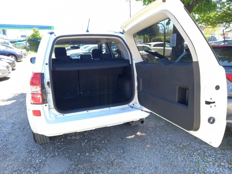 Suzuki Grand vitara 2.4i 169k.c.Facelift, Swiss Edition, NAVI, снимка 4 - Автомобили и джипове - 50084697