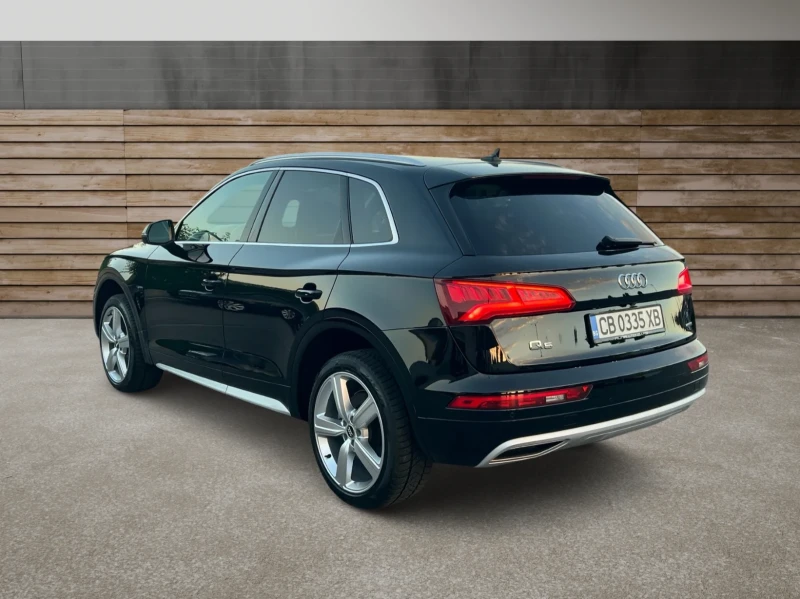 Audi Q5 2.0TFSi quattro Premium Камера Подгрев Digital, снимка 4 - Автомобили и джипове - 51812210