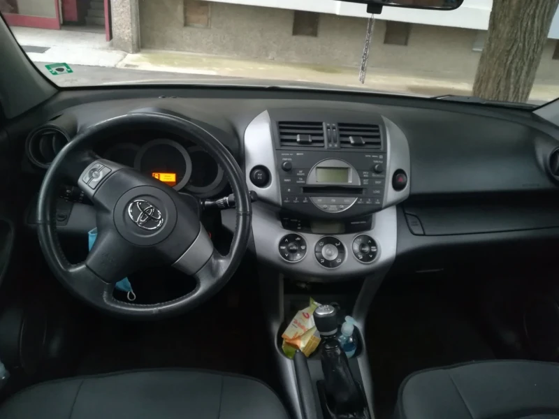 Toyota Rav4, снимка 10 - Автомобили и джипове - 52493161