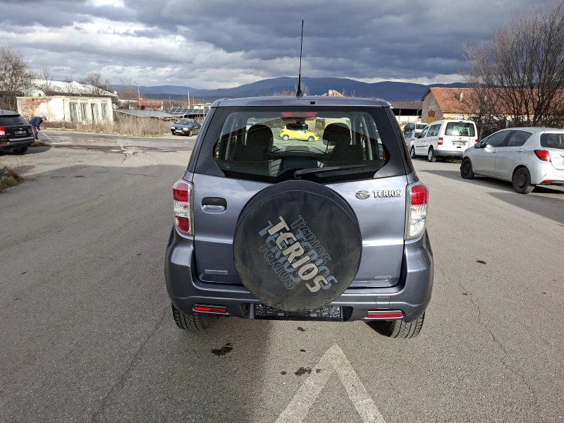 Daihatsu Terios 1.5 VVTI, снимка 7 - Автомобили и джипове - 53008864