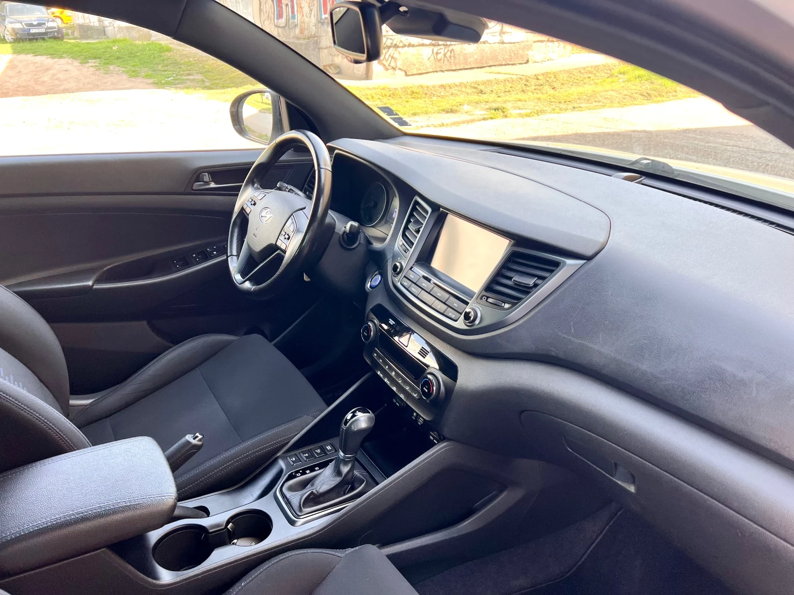 Hyundai Tucson 1.7 CRDI - изображение 7