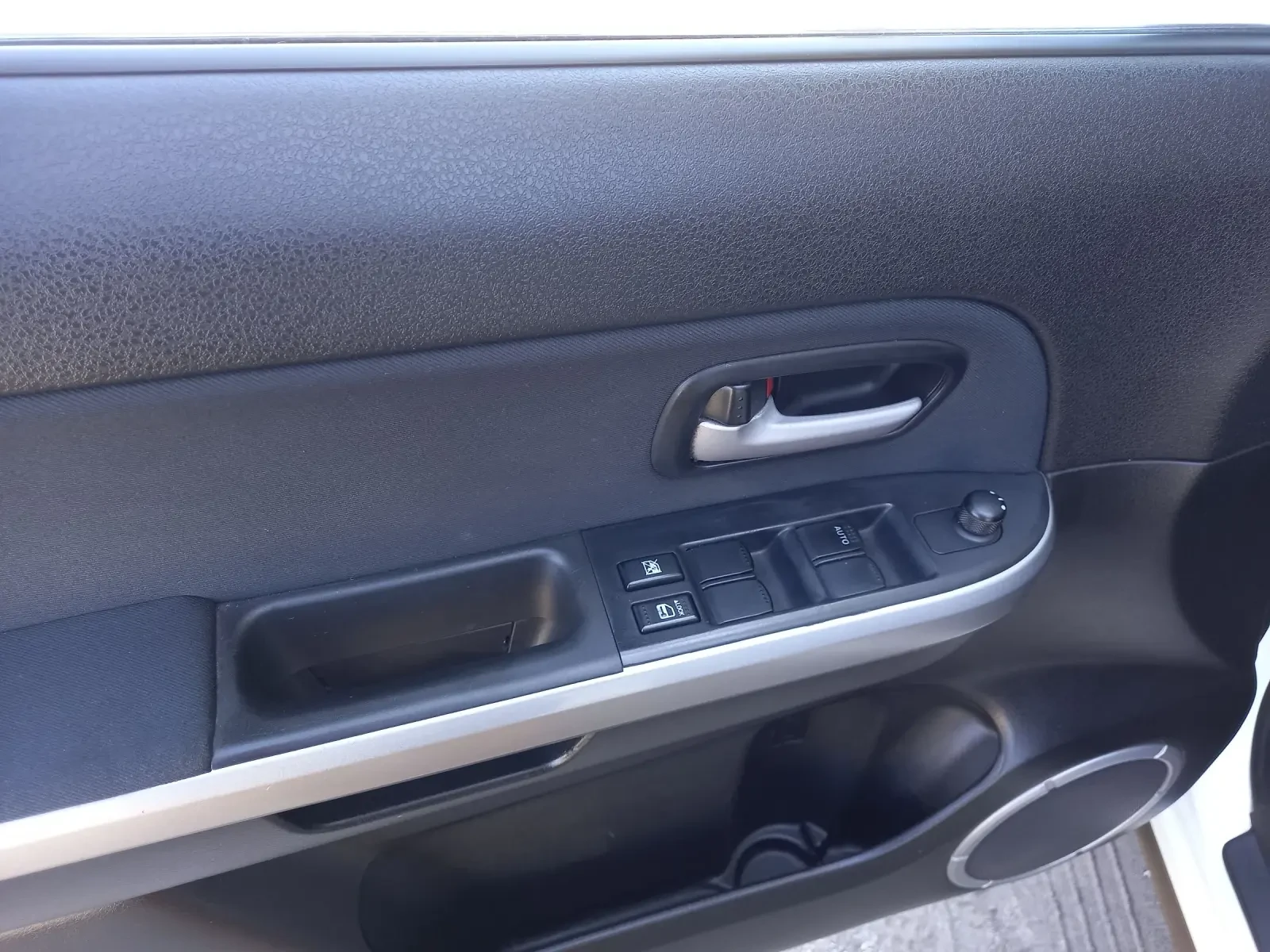 Suzuki Grand vitara 2.4i 169k.c.Swiss Edition, NAVI - изображение 8