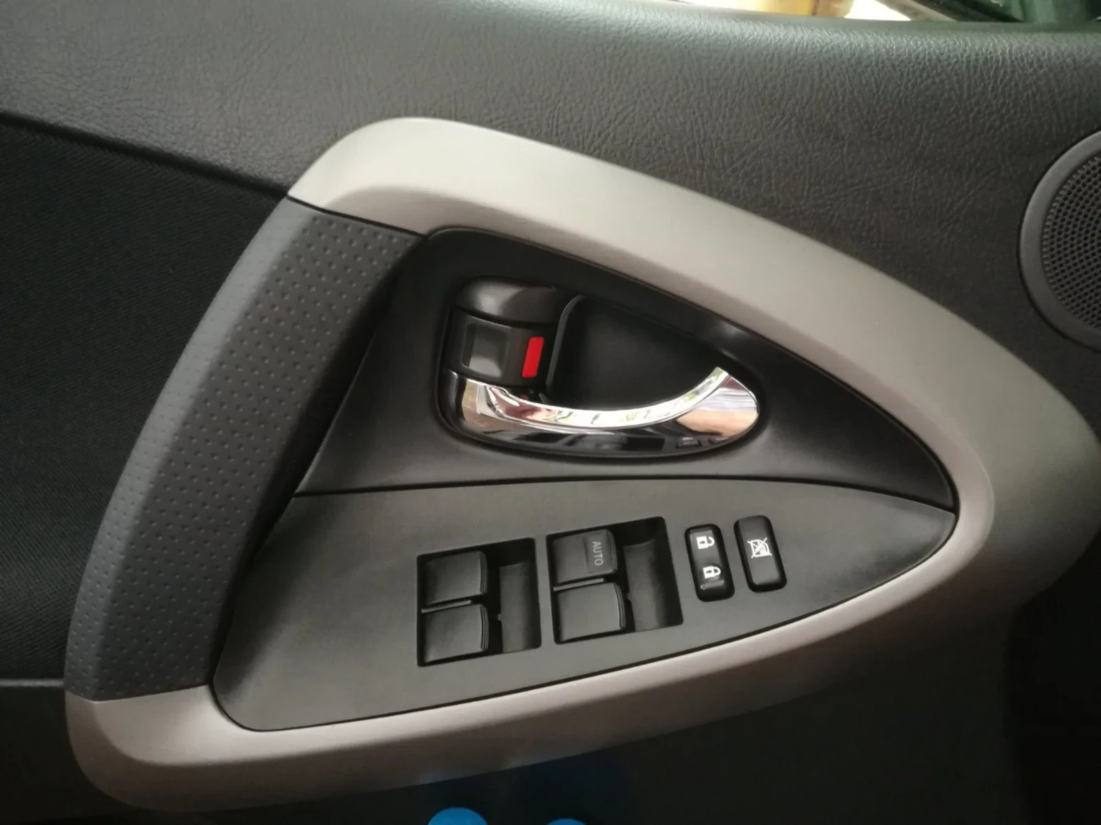 Toyota Rav4 | Mobile.bg   12