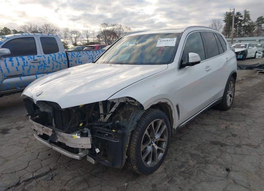 BMW X5  - изображение 2